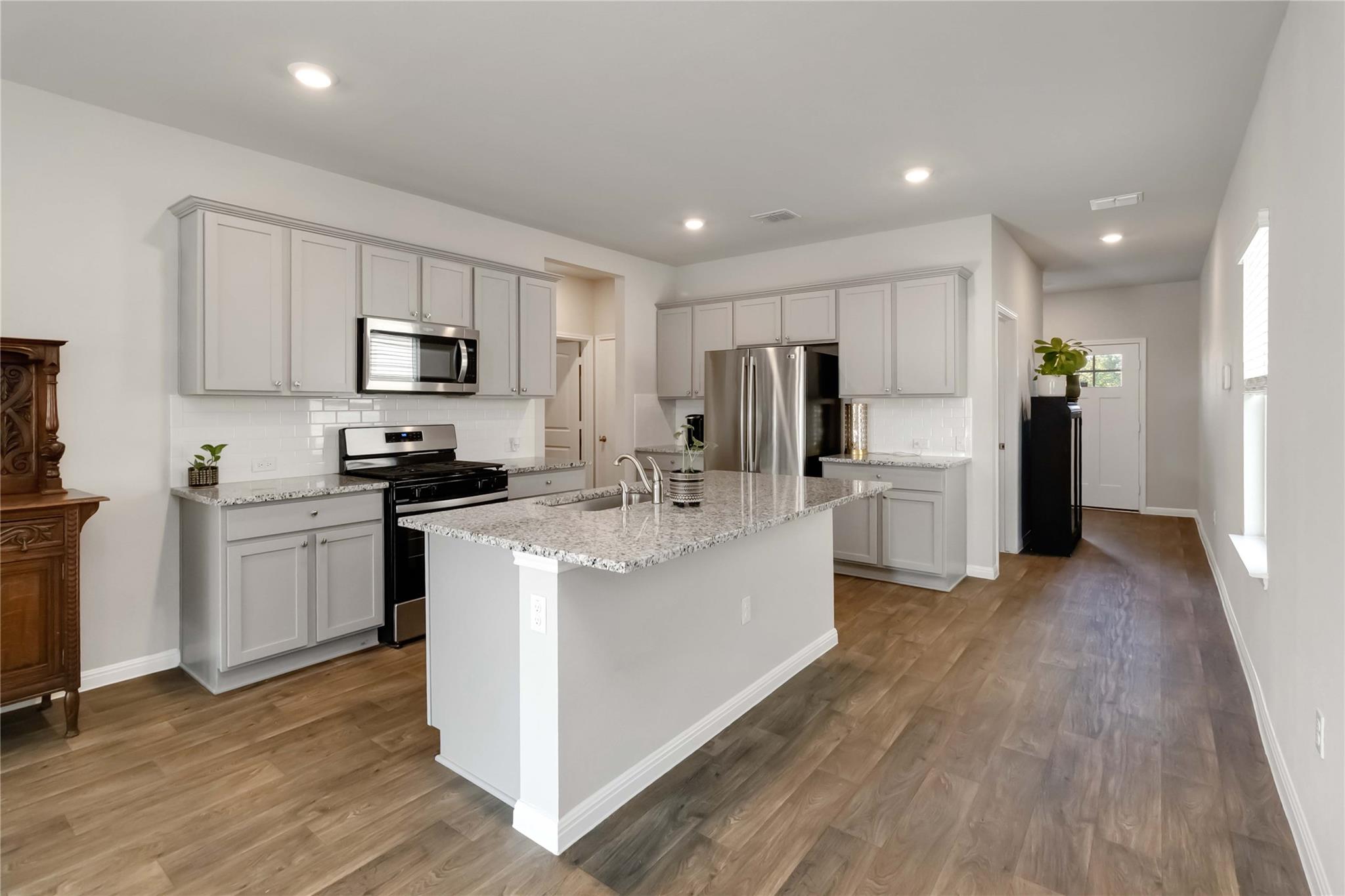 103 Mariners Lndg, Bastrop, TX 78602