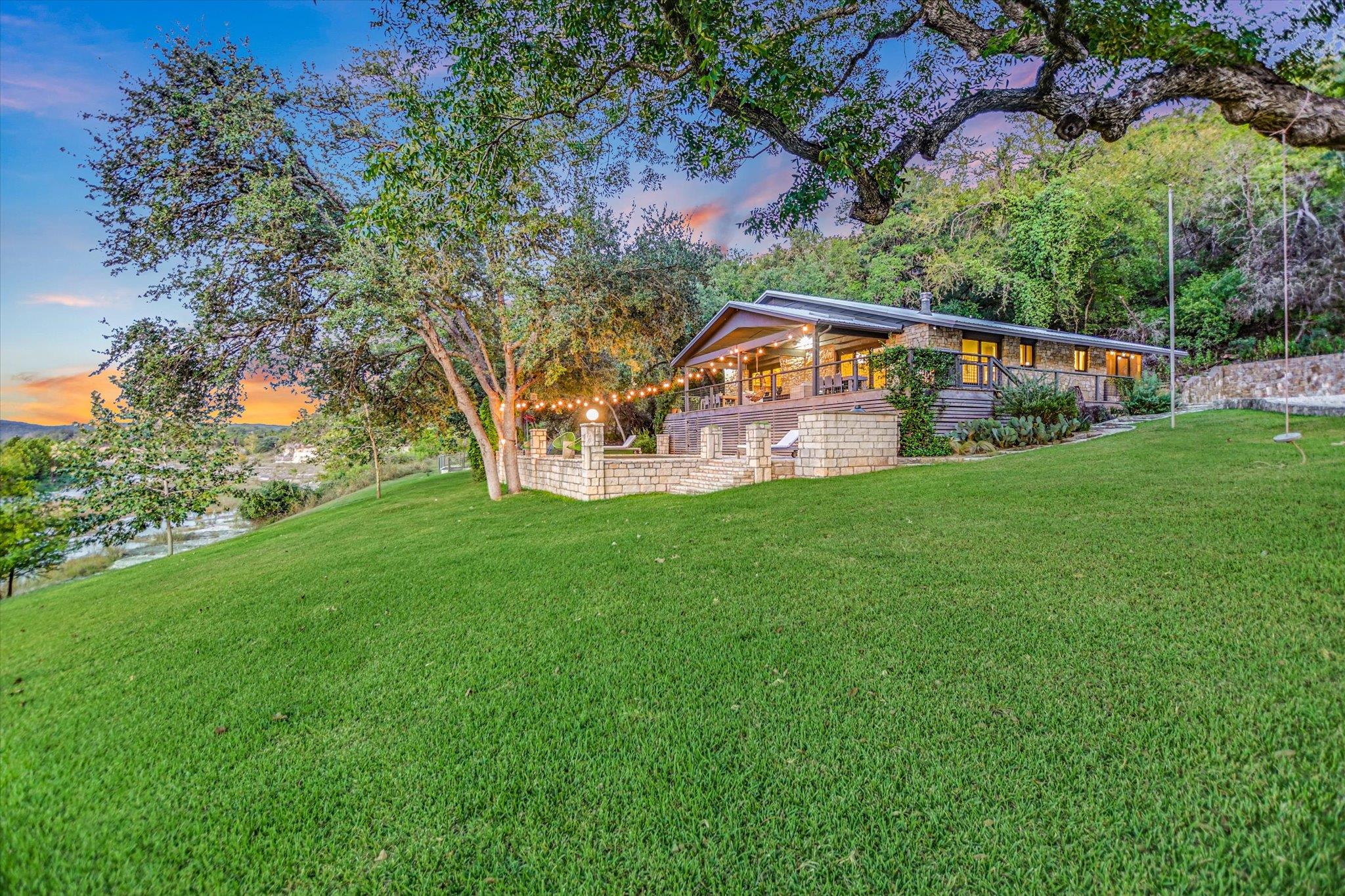 1121 Hidden Valley Rd, Wimberley, TX 78676