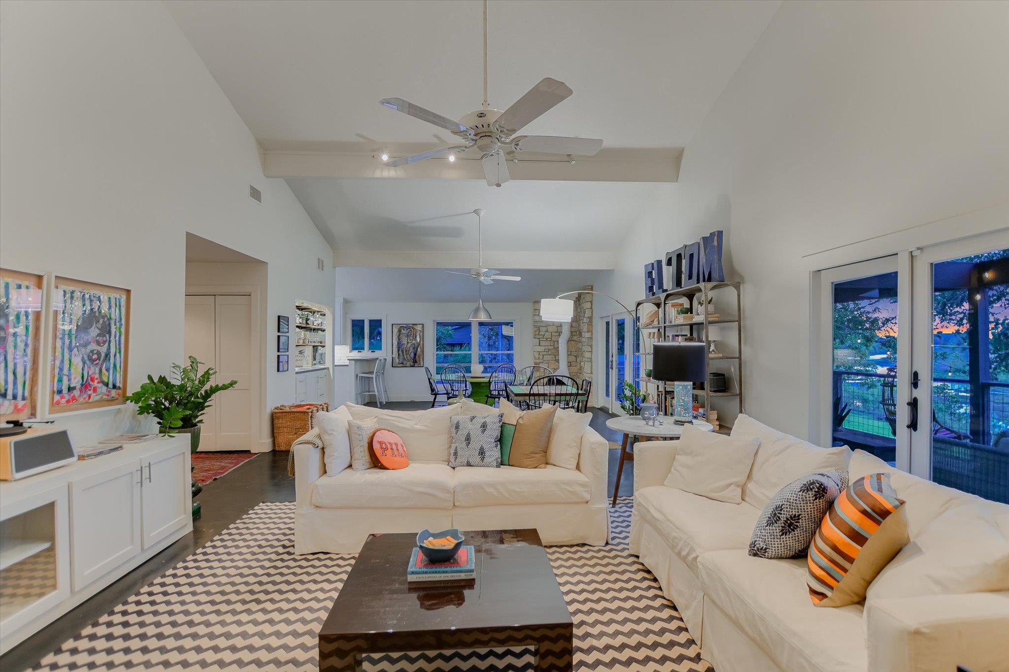 1121 Hidden Valley Rd, Wimberley, TX 78676