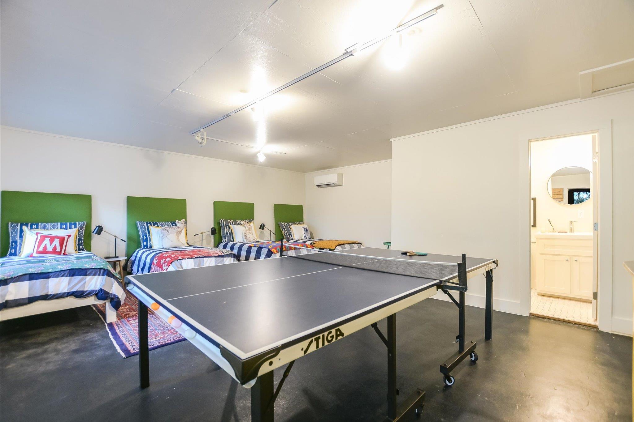 1121 Hidden Valley Rd, Wimberley, TX 78676