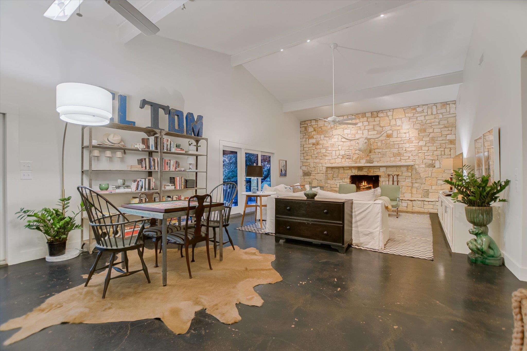 1121 Hidden Valley Rd, Wimberley, TX 78676