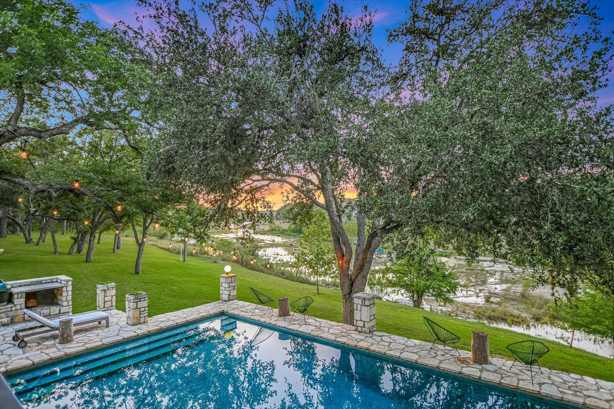 1121 Hidden Valley Rd, Wimberley, TX 78676