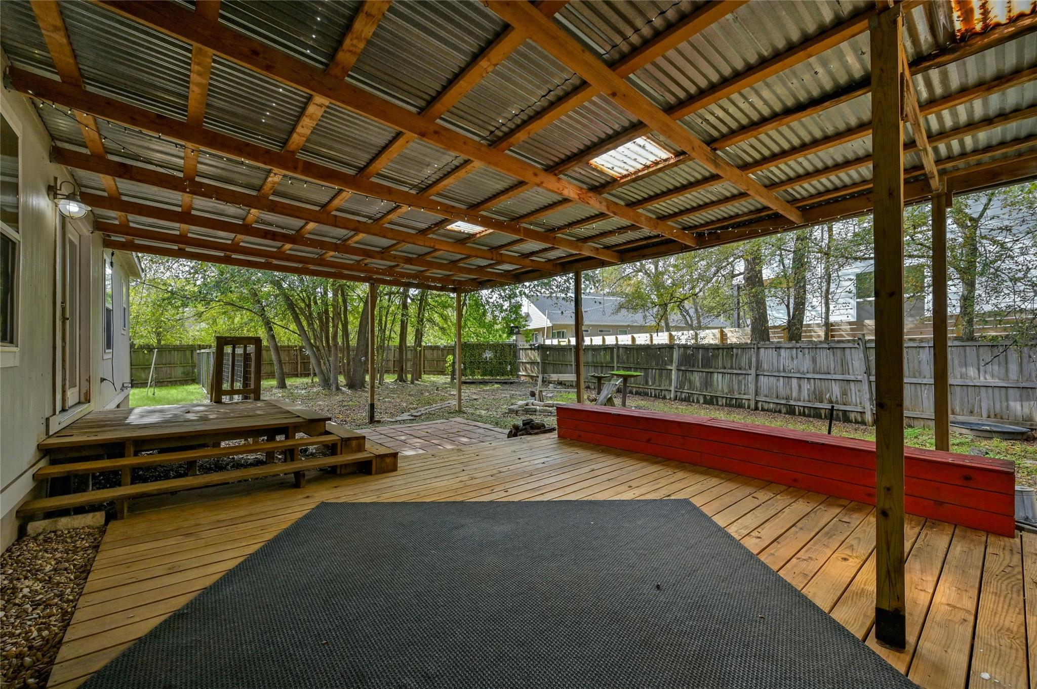 1619 J J Seabrook Dr, Austin, TX 78721