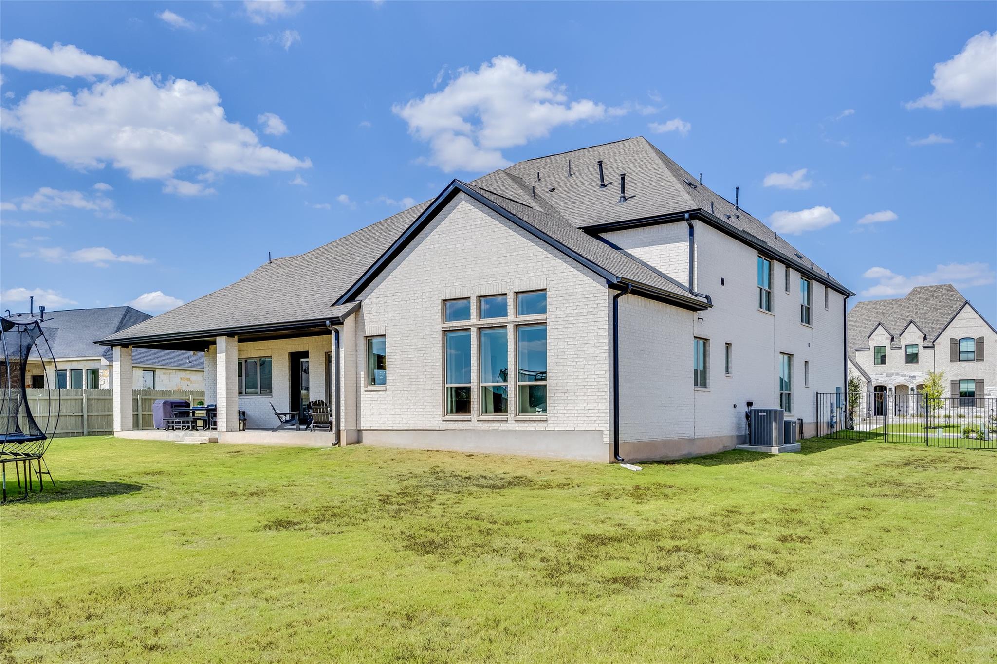 501 Sierra Lisa Cv, Liberty Hill, TX 78642