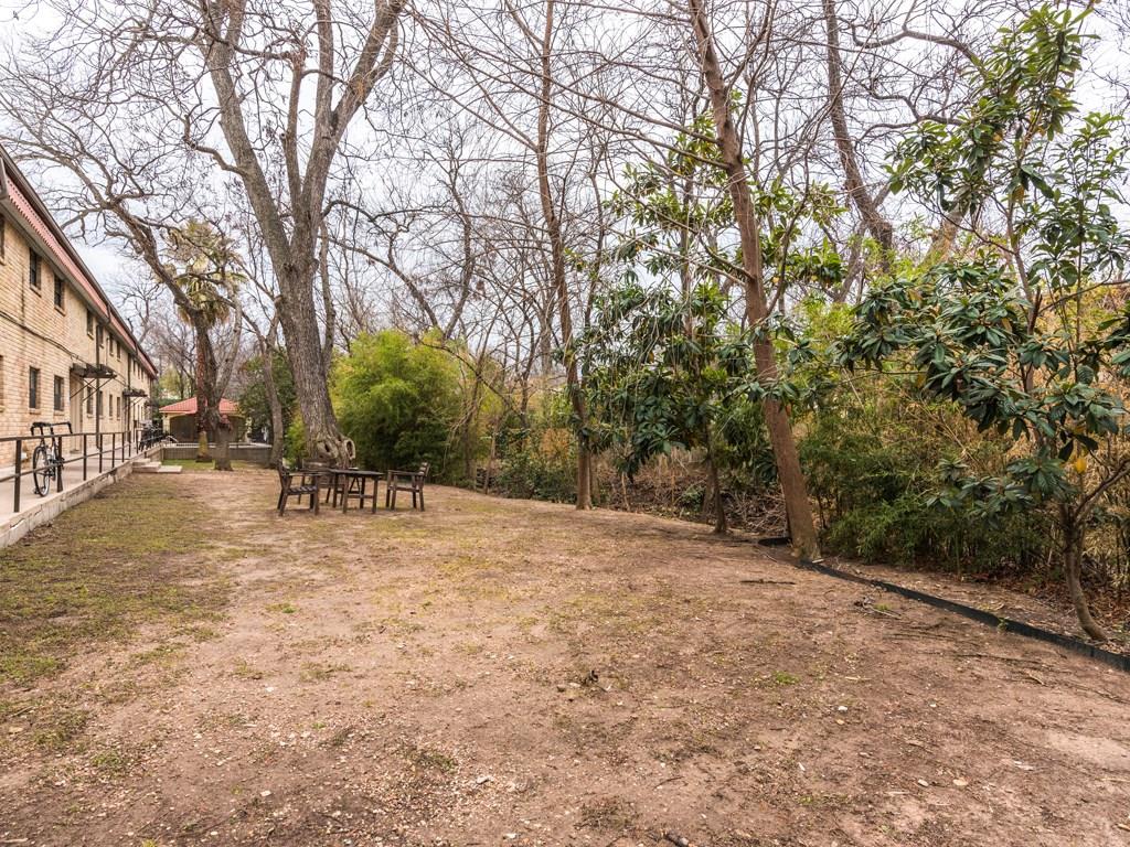 407 E 45th St # 216, Austin, TX 78751