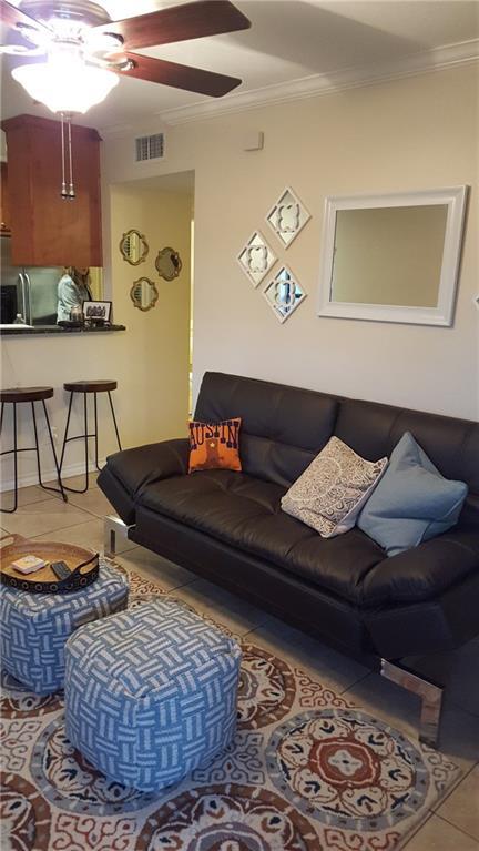 407 E 45th St # 216, Austin, TX 78751