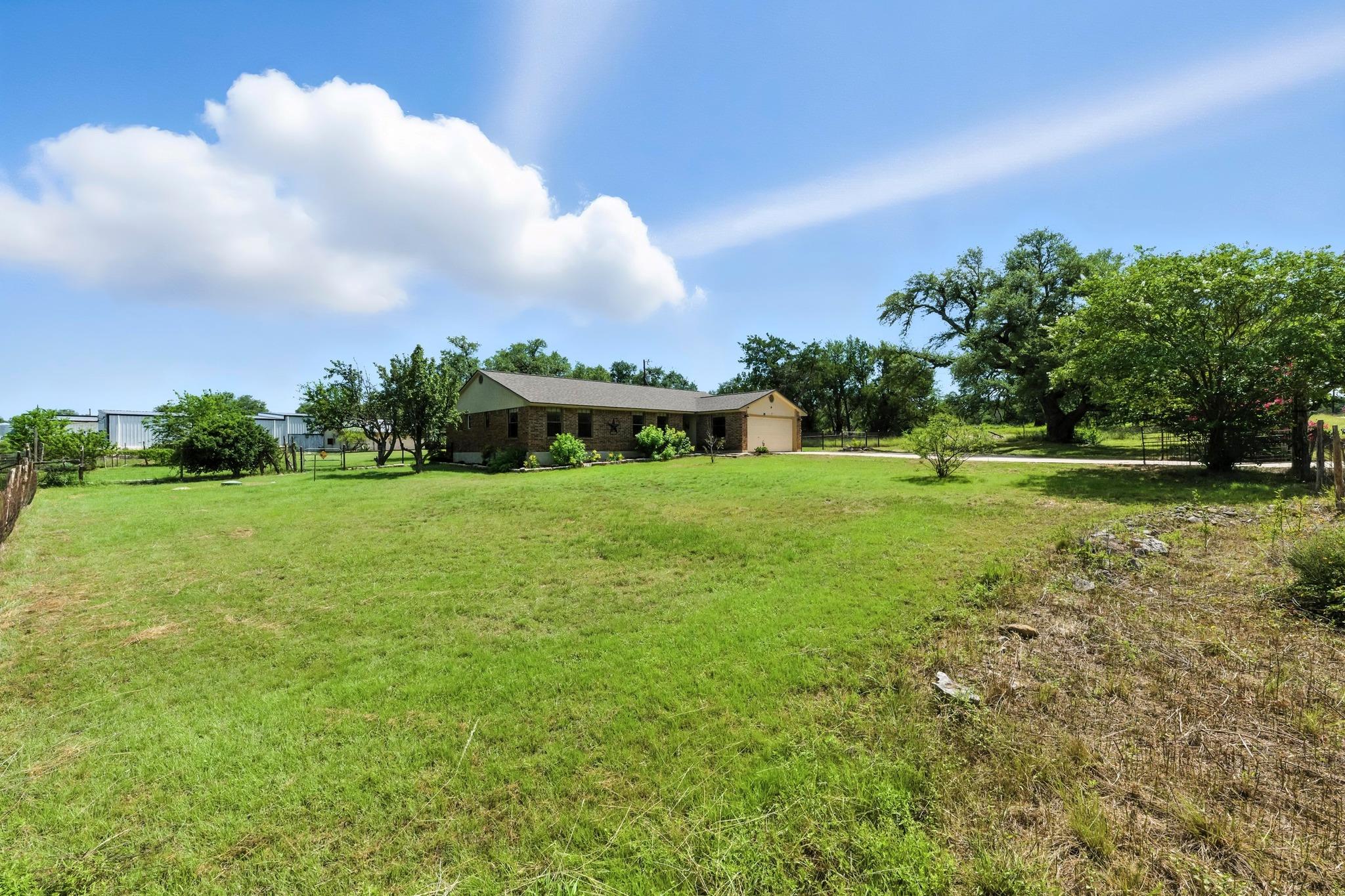 190 Carol Ann Dr, Austin, TX 78737