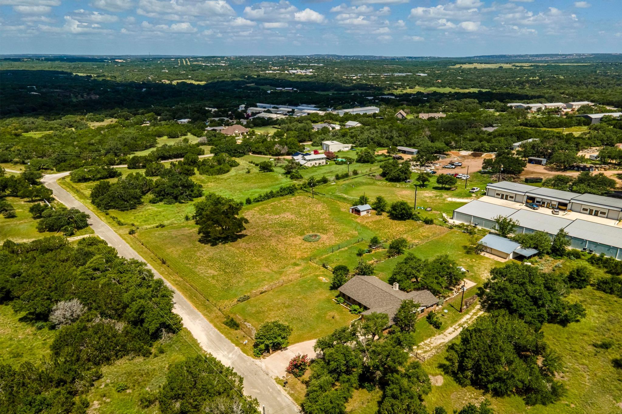 190 Carol Ann Dr, Austin, TX 78737