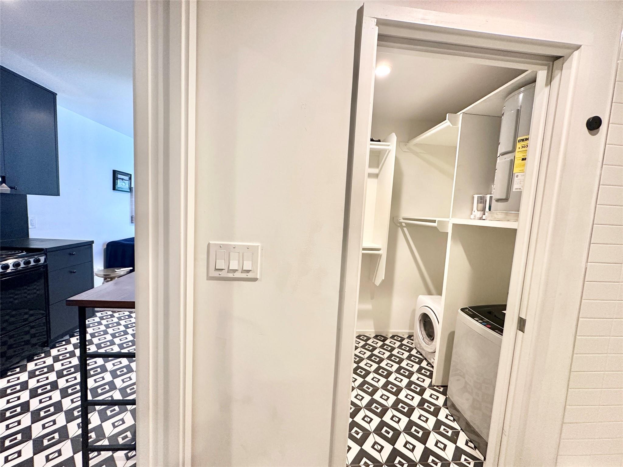 201 Academy Dr # 201, Austin, TX 78704