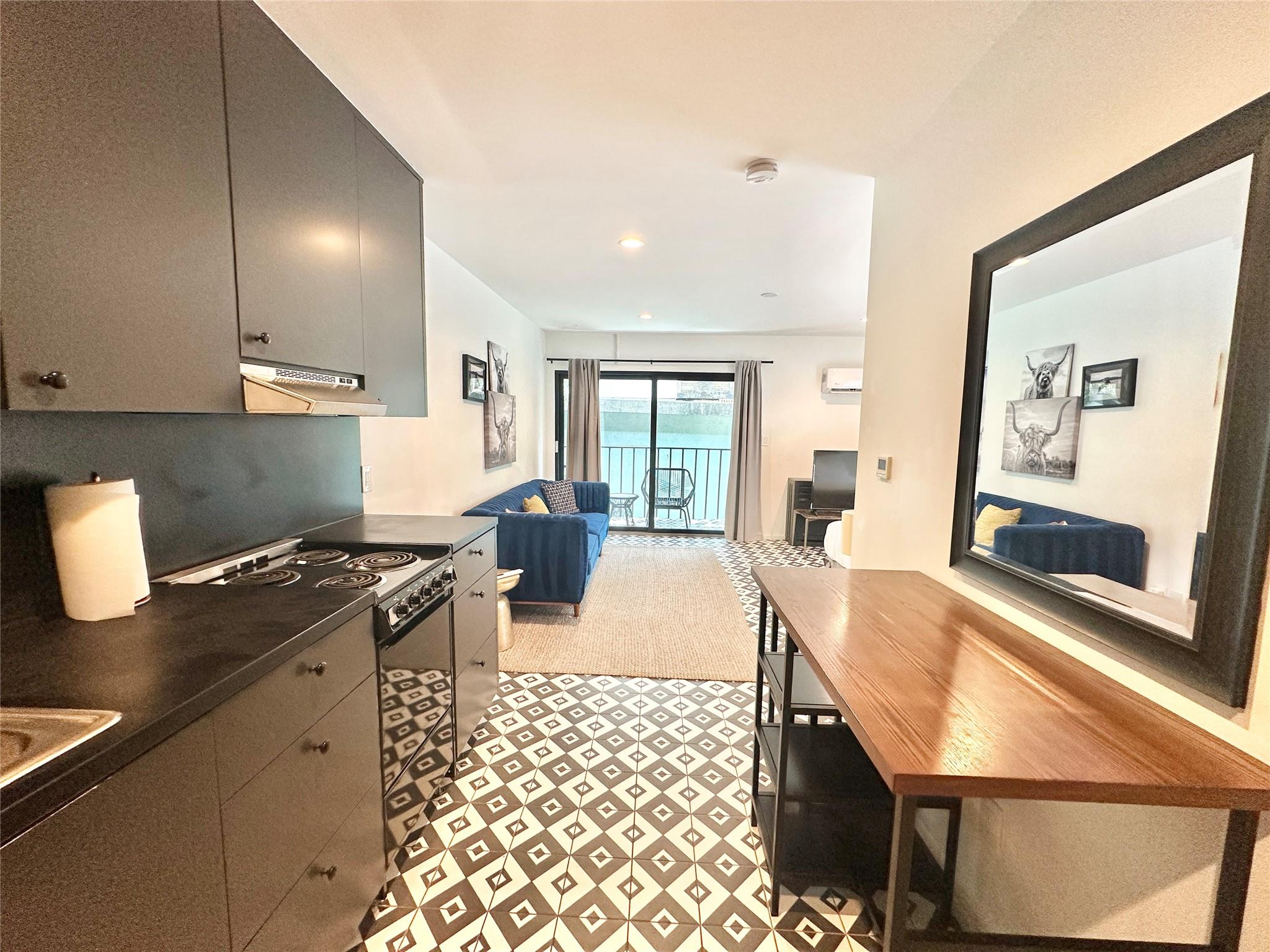 201 Academy Dr # 201, Austin, TX 78704