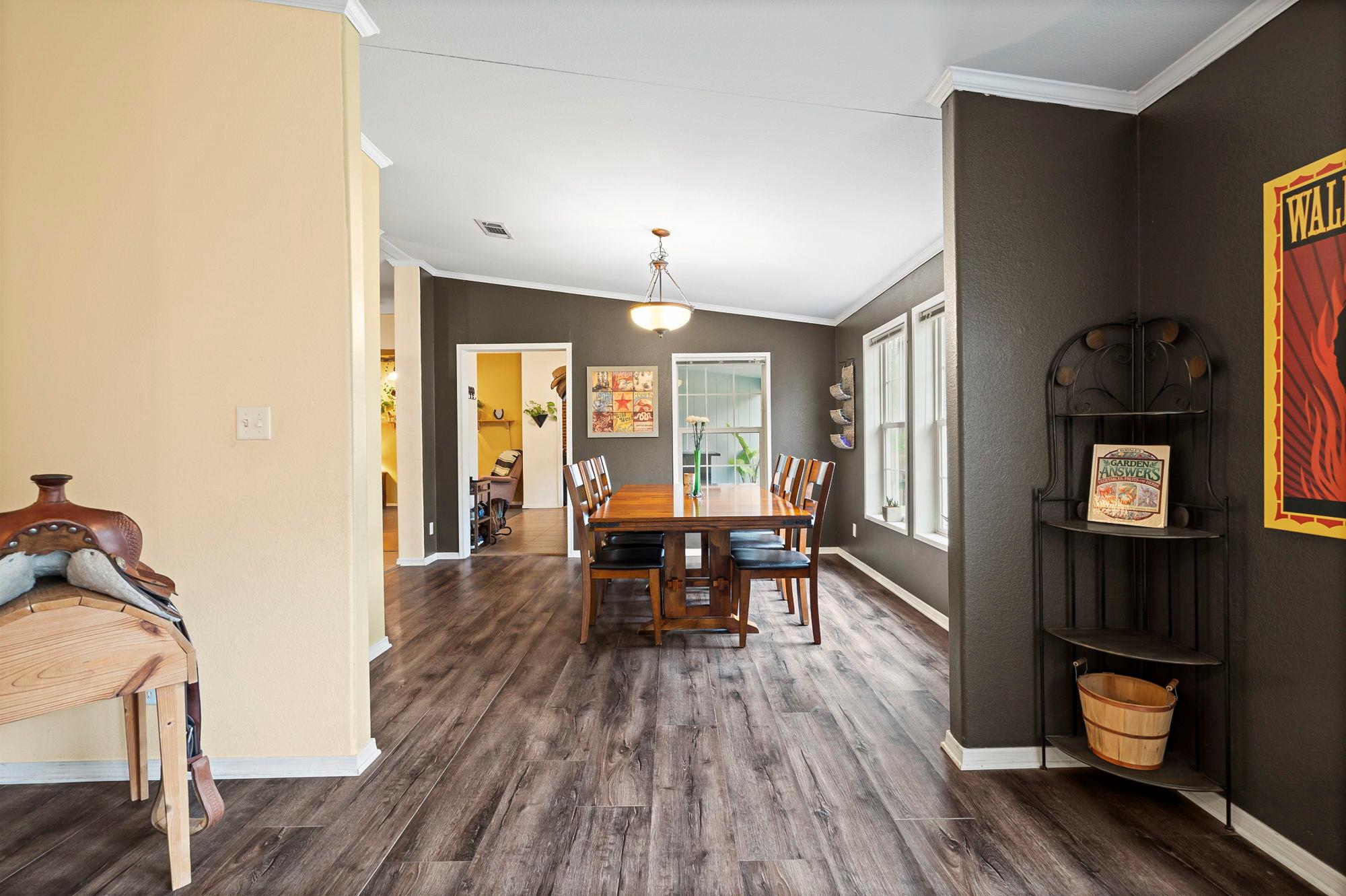 175 Fawn Ridge Rd, Cedar Creek, TX 78612