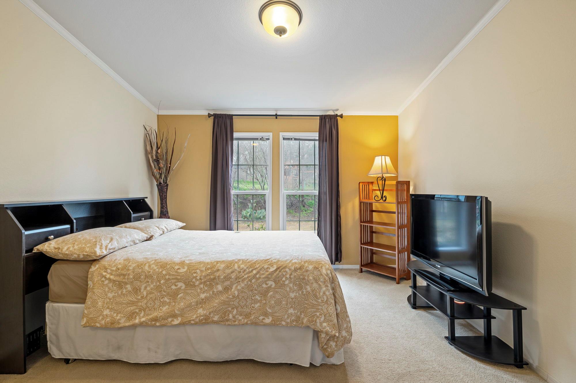 175 Fawn Ridge Rd, Cedar Creek, TX 78612