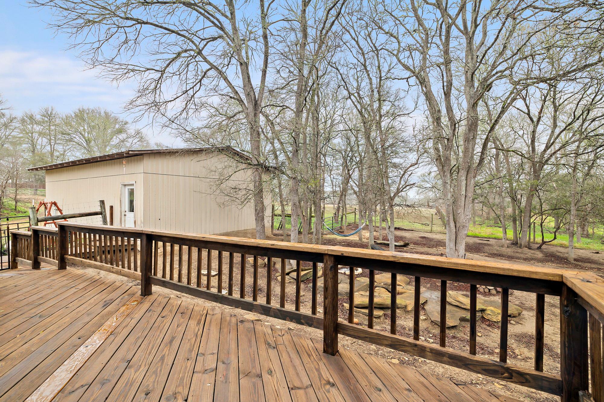 175 Fawn Ridge Rd, Cedar Creek, TX 78612