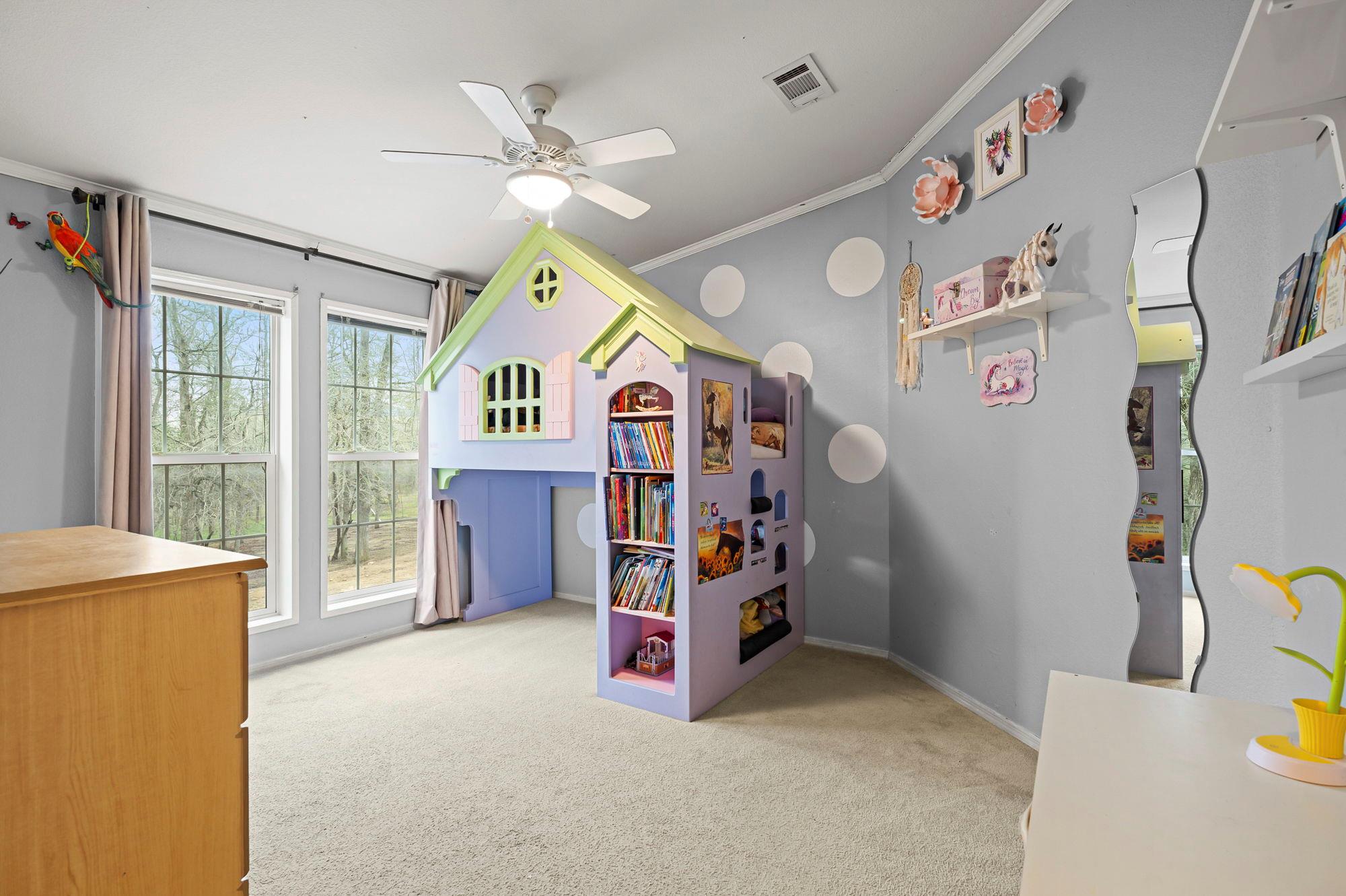 175 Fawn Ridge Rd, Cedar Creek, TX 78612