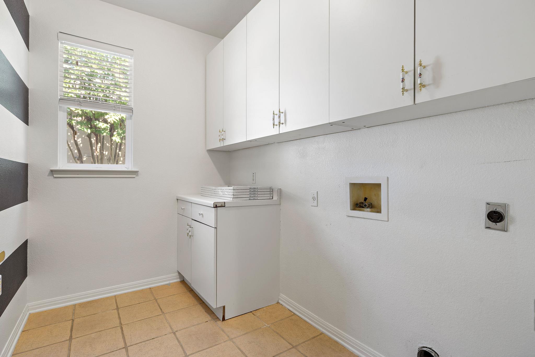 105 Liatris Ln, Georgetown, TX 78633