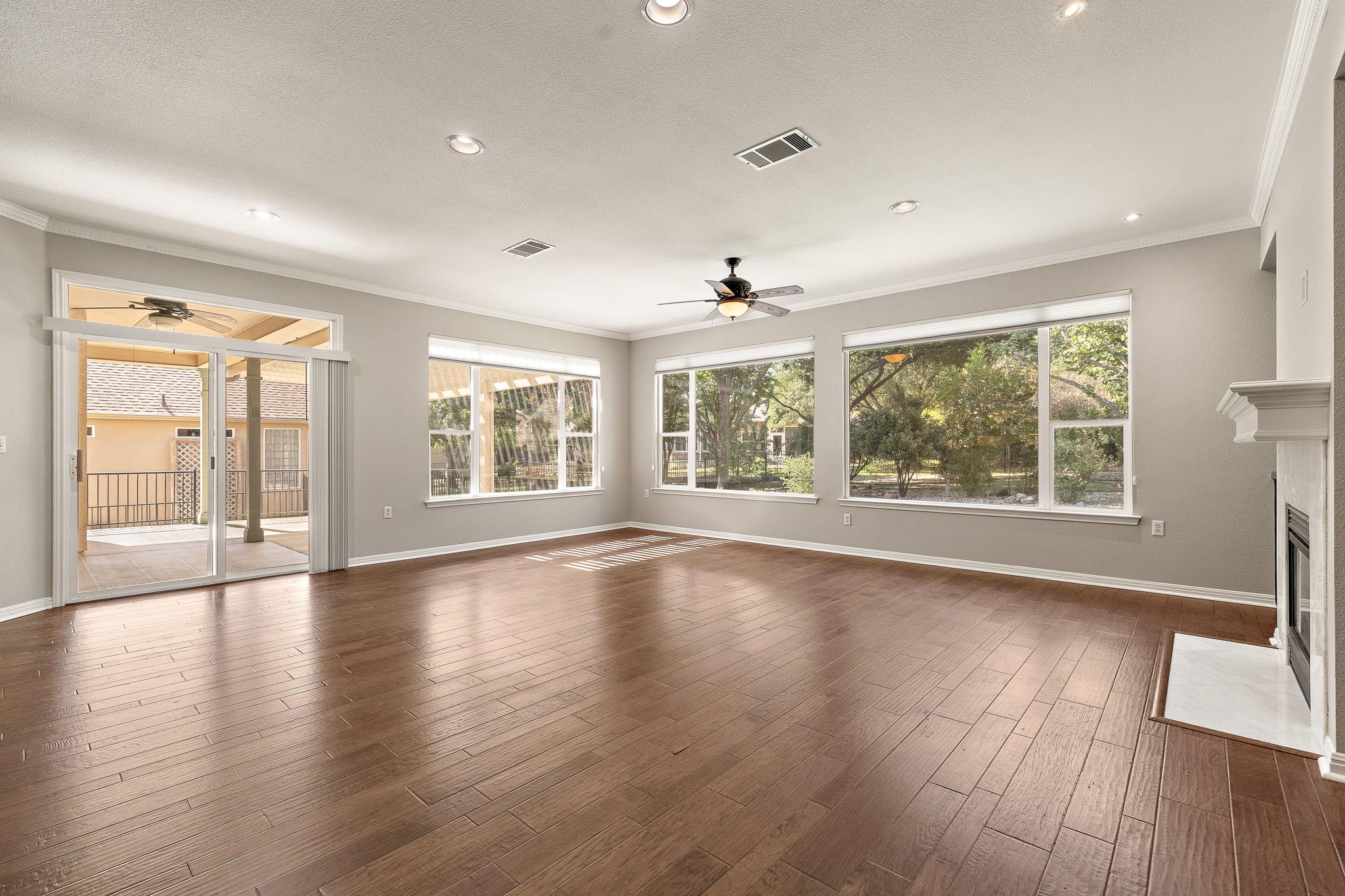 105 Liatris Ln, Georgetown, TX 78633