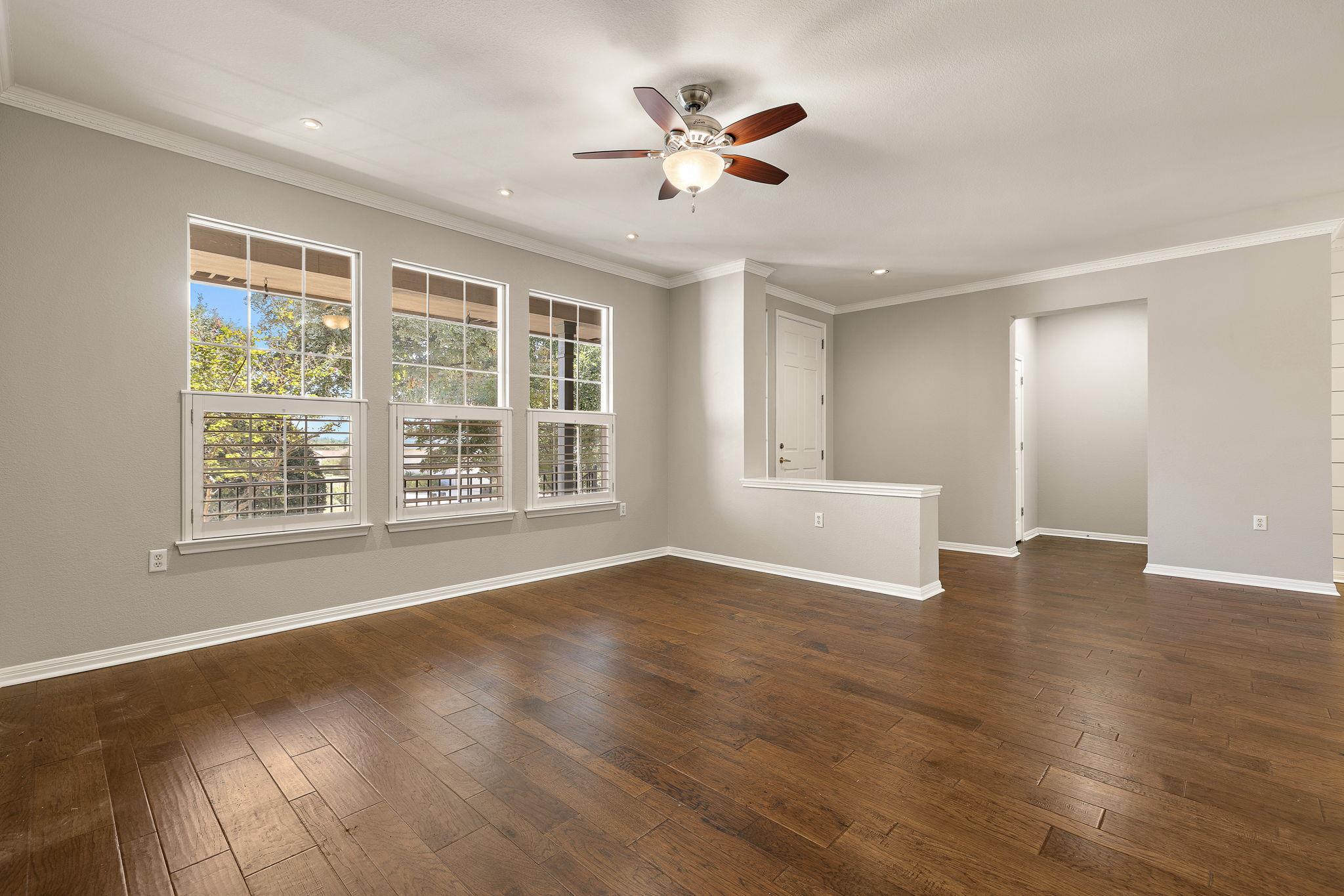 105 Liatris Ln, Georgetown, TX 78633