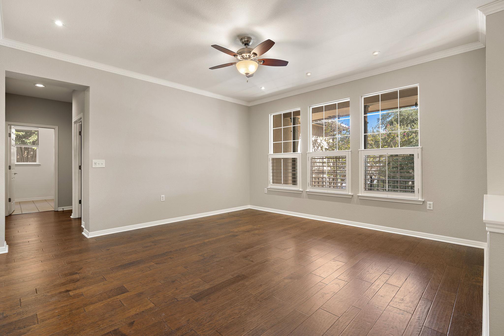 105 Liatris Ln, Georgetown, TX 78633