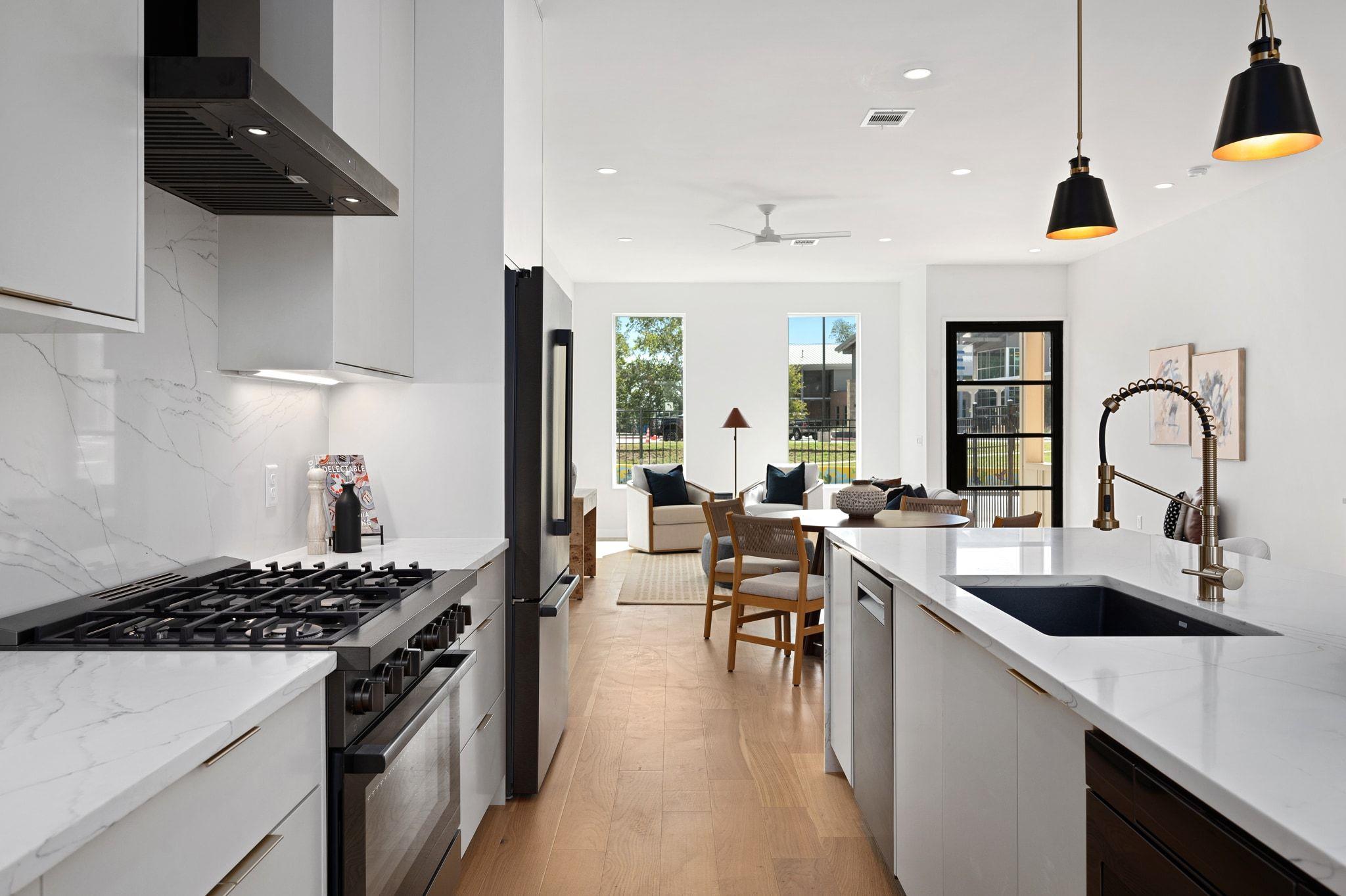 1104 Gunter St # 1/2, Austin, TX 78702