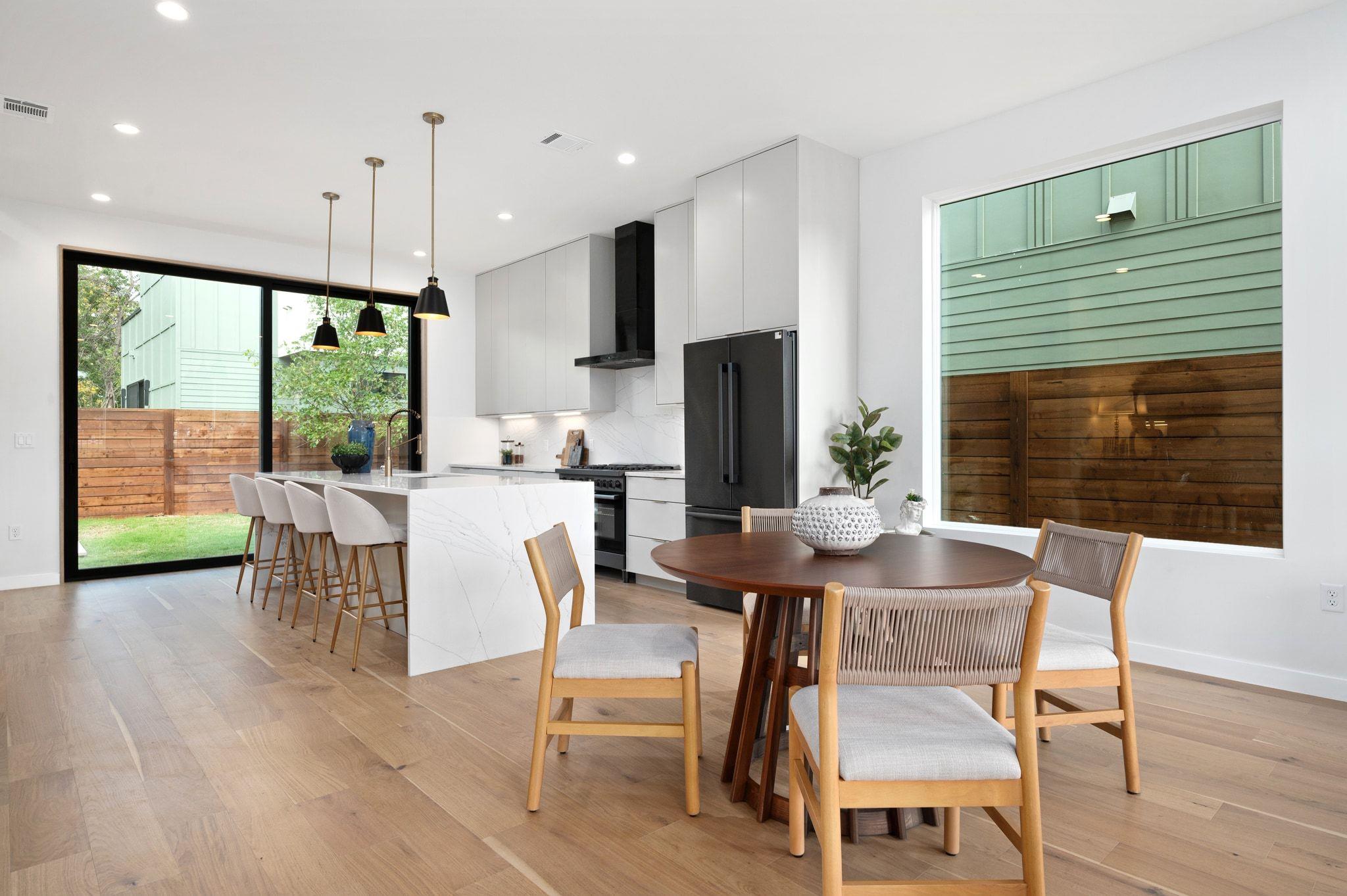 1104 Gunter St # 1/2, Austin, TX 78702