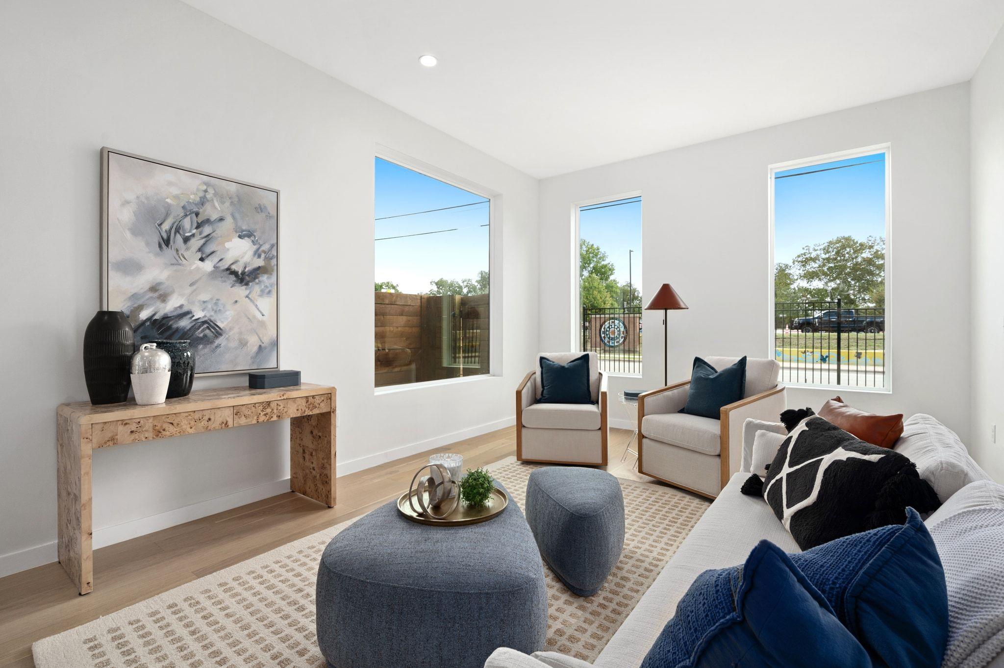 1104 Gunter St # 1/2, Austin, TX 78702