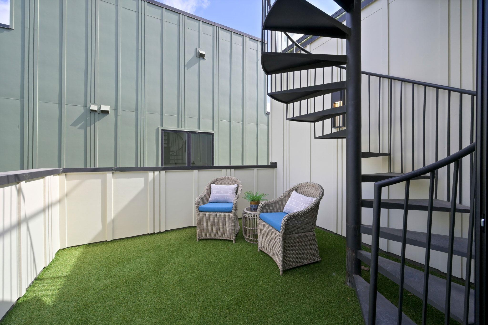 1104 Gunter St # 1/2, Austin, TX 78702