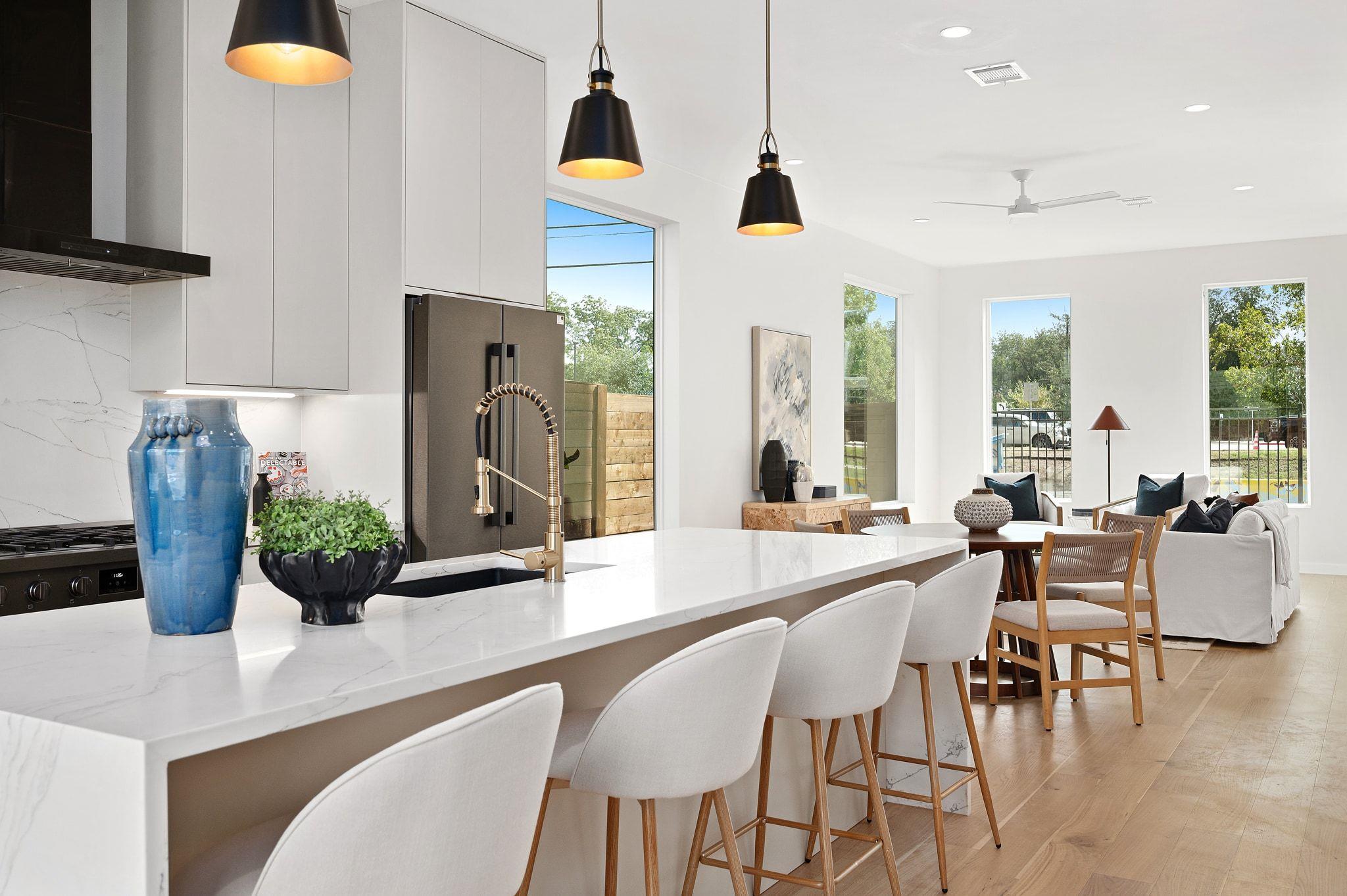 1104 Gunter St # 1/2, Austin, TX 78702