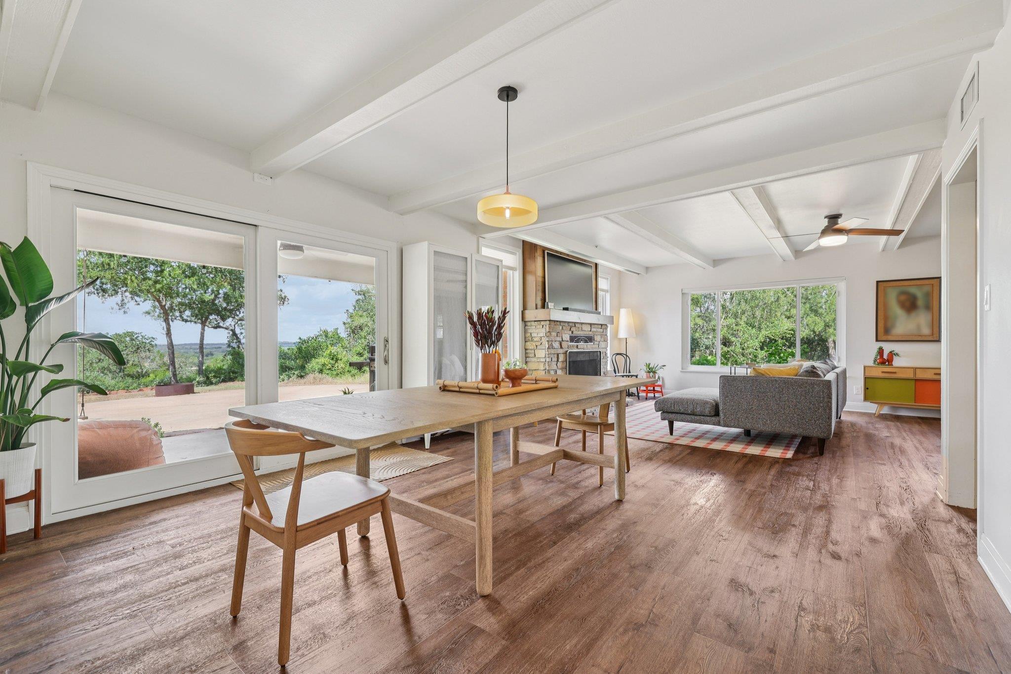 128 Copeland Hill Rd, Smithville, TX 78957