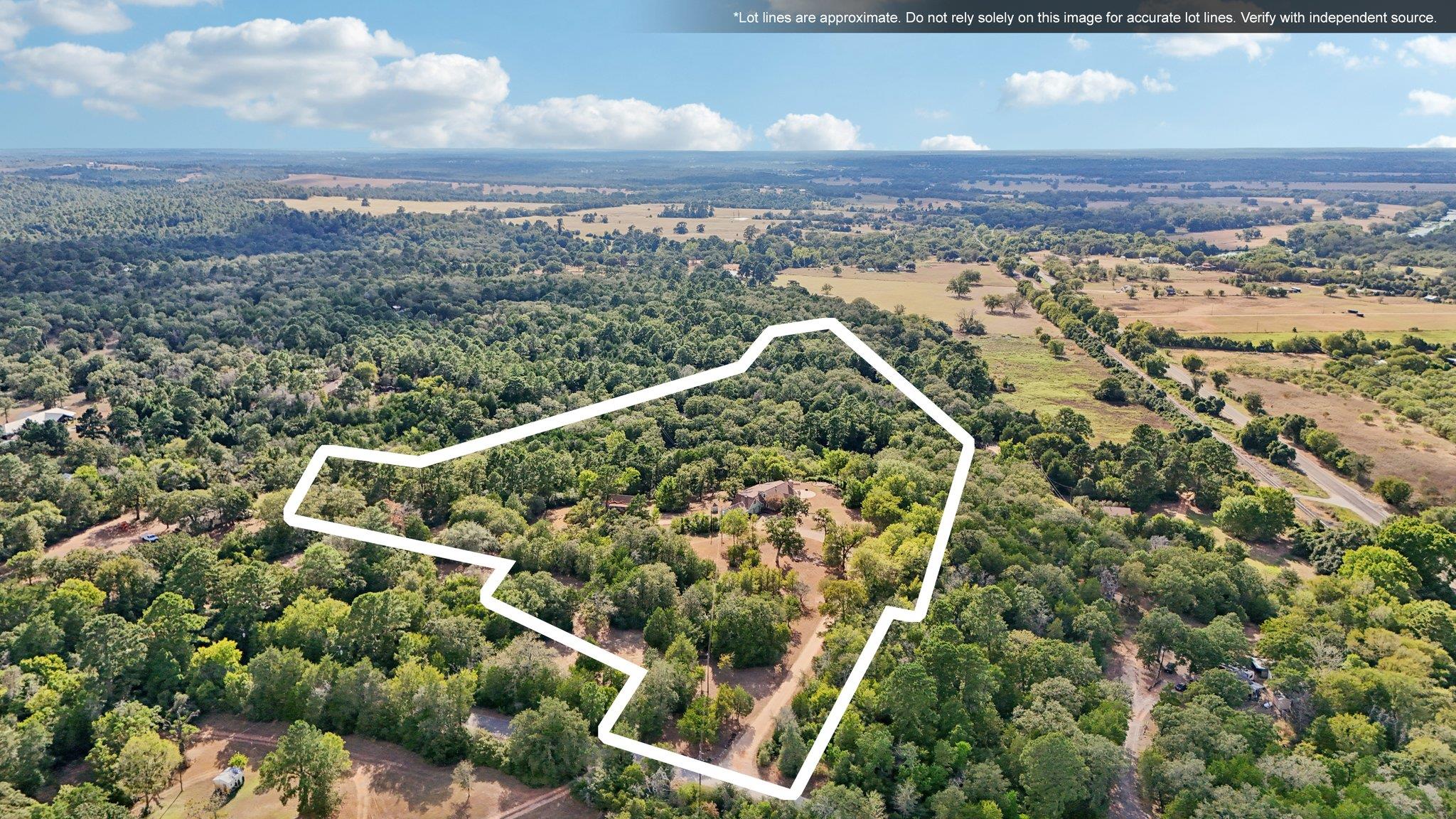 128 Copeland Hill Rd, Smithville, TX 78957