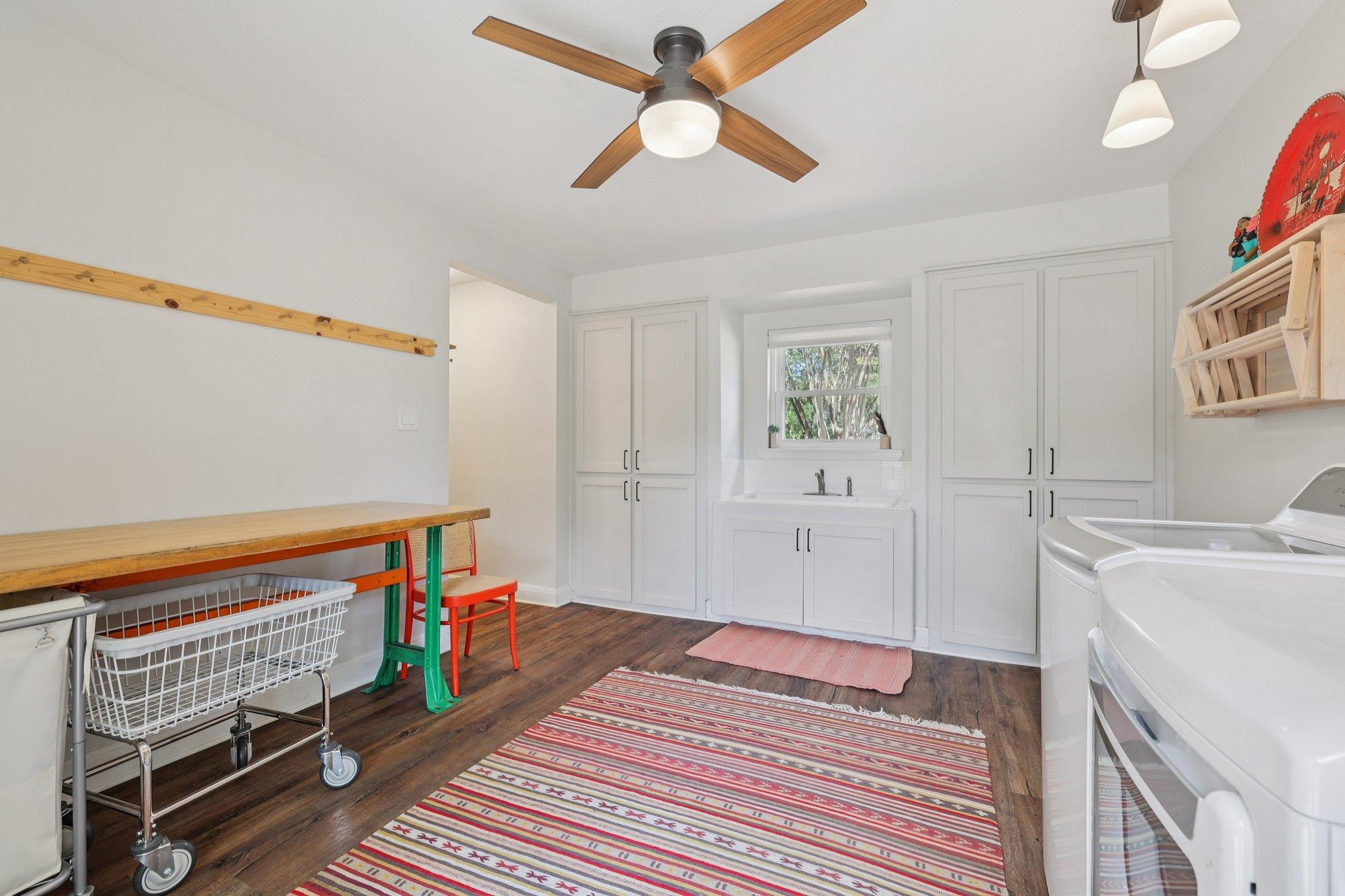 128 Copeland Hill Rd, Smithville, TX 78957