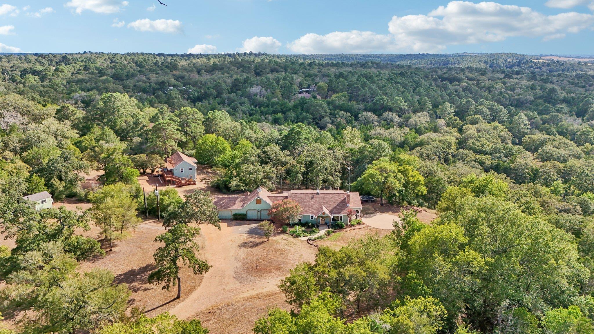 128 Copeland Hill Rd, Smithville, TX 78957
