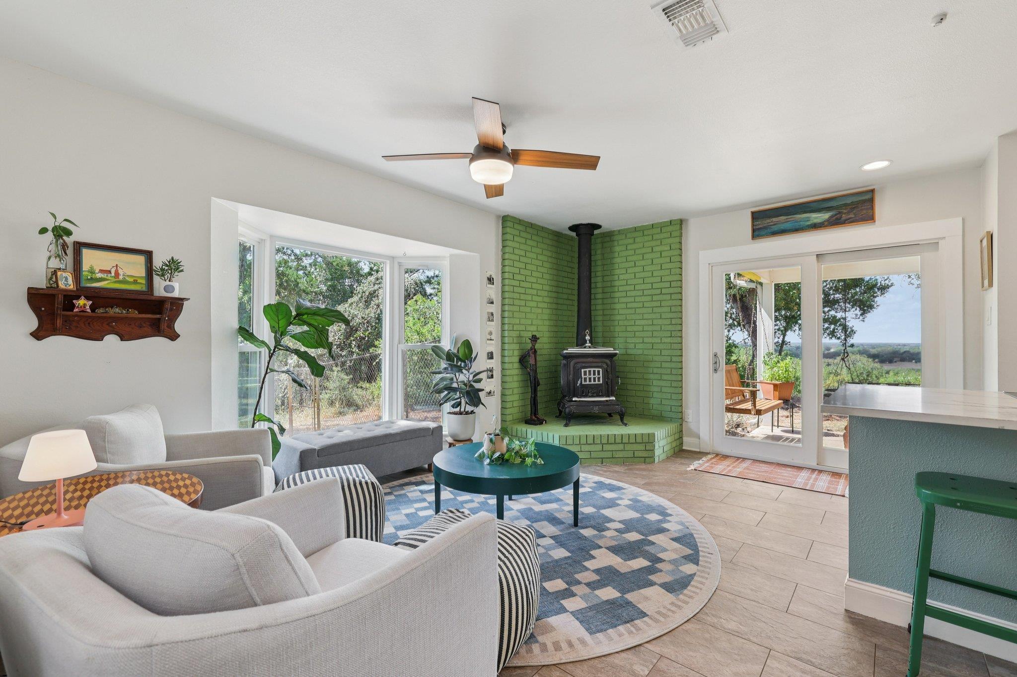 128 Copeland Hill Rd, Smithville, TX 78957