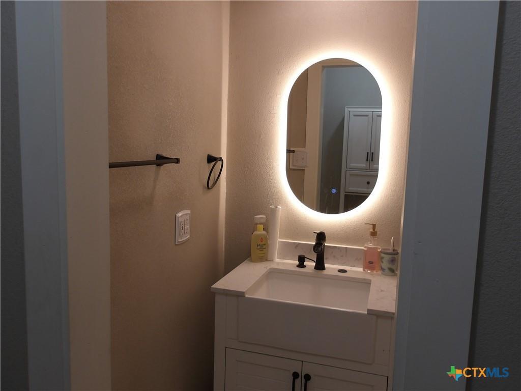 2512 S State Highway 36, Gatesville, TX 76528