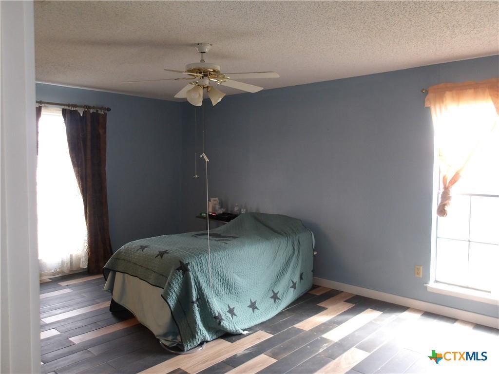 2512 S State Highway 36, Gatesville, TX 76528