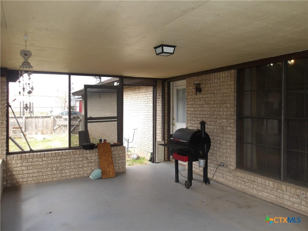 2512 S State Highway 36, Gatesville, TX 76528