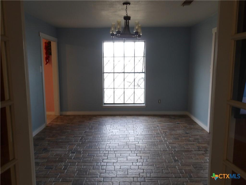 2512 S State Highway 36, Gatesville, TX 76528