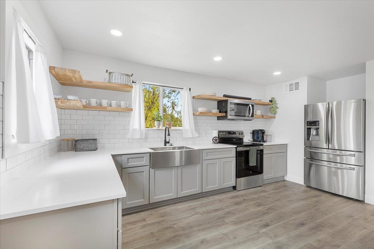 200 Rowlett Rd, Liberty Hill, TX 78642