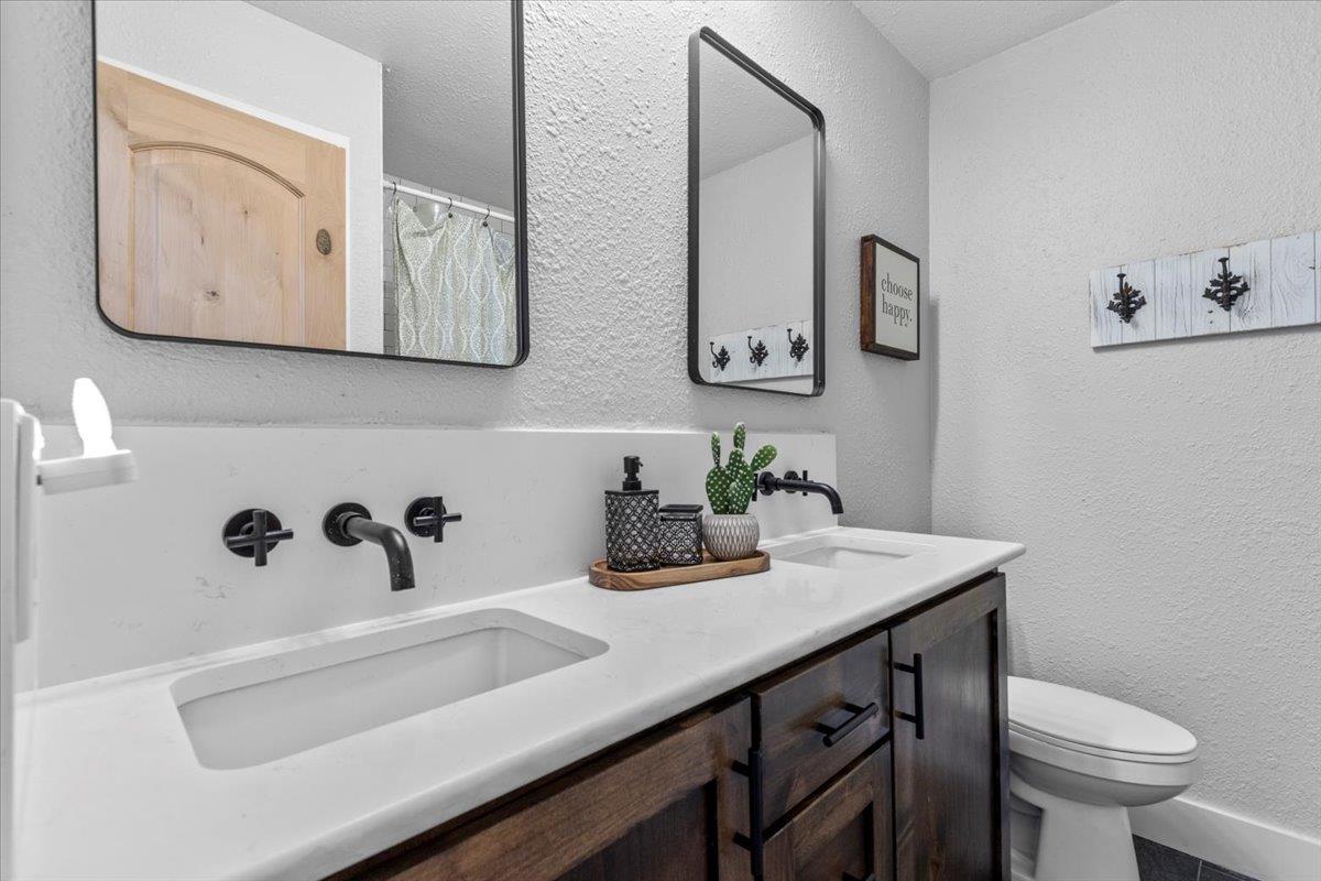 200 Rowlett Rd, Liberty Hill, TX 78642