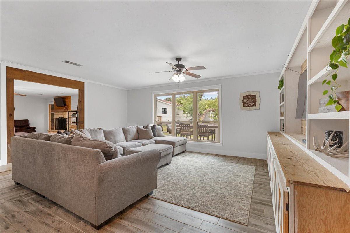 200 Rowlett Rd, Liberty Hill, TX 78642