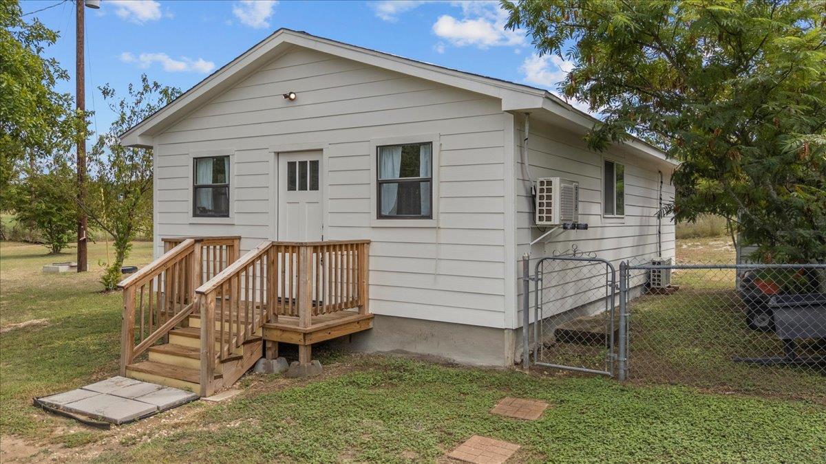 200 Rowlett Rd, Liberty Hill, TX 78642