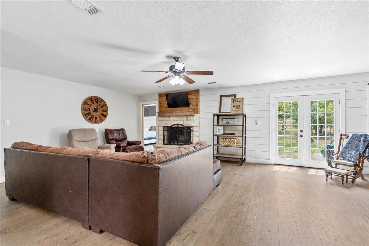 200 Rowlett Rd, Liberty Hill, TX 78642