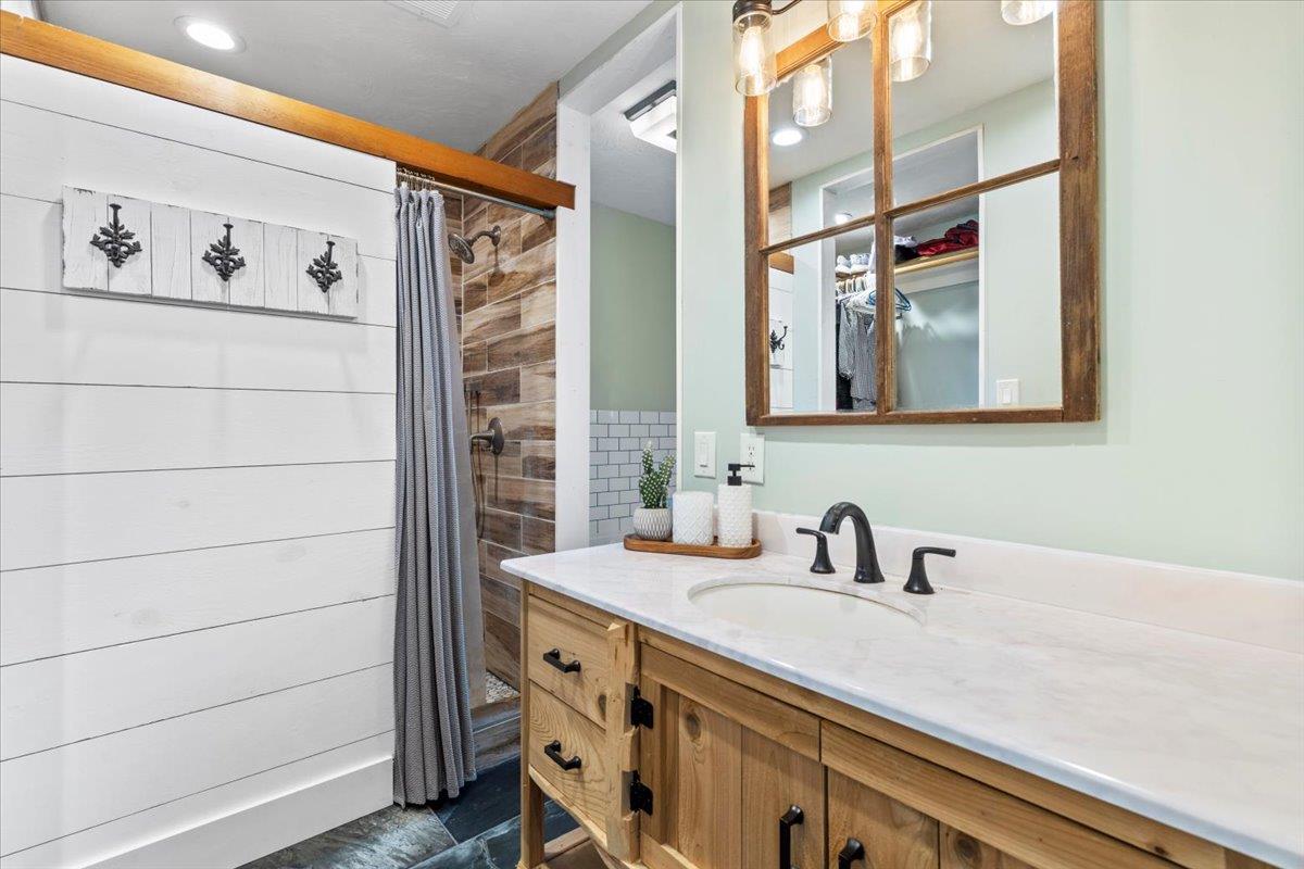 200 Rowlett Rd, Liberty Hill, TX 78642