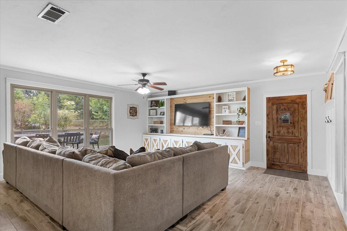 200 Rowlett Rd, Liberty Hill, TX 78642