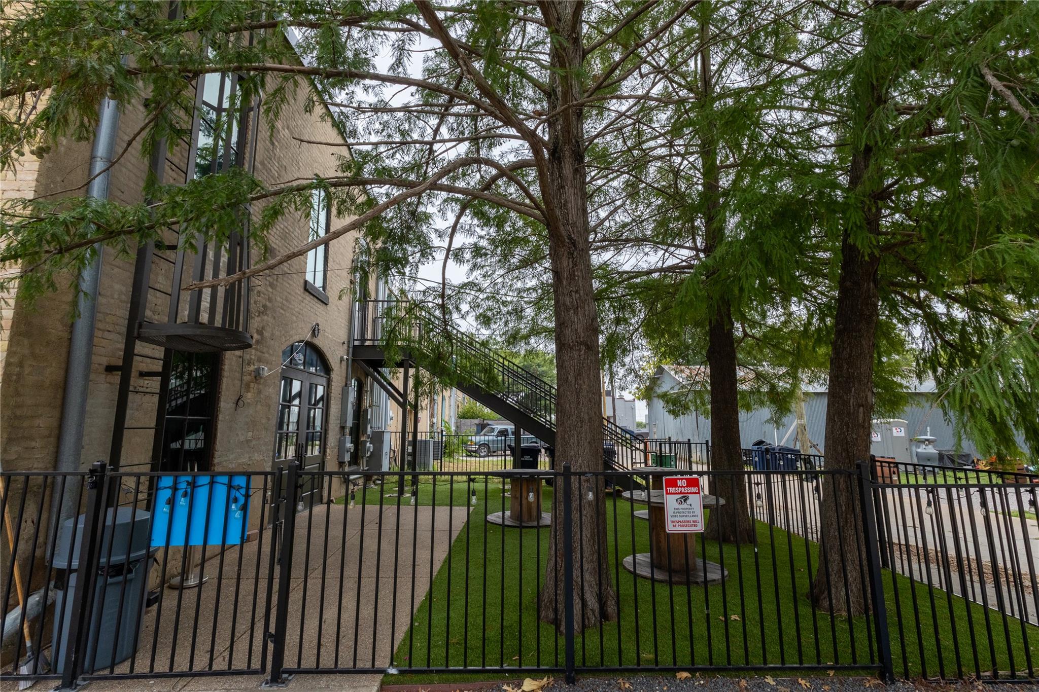 117 East St # 150, Hutto, TX 78634