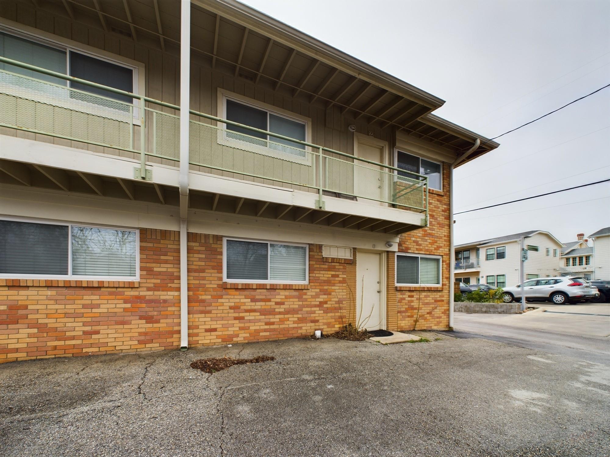 304 E 33rd St # 8, Austin, TX 78705