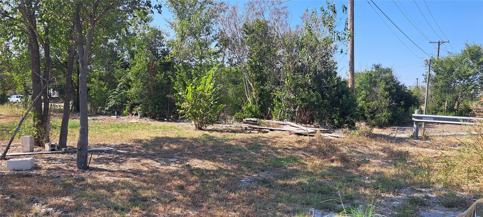 508 E 4th St, Taylor, TX 76574