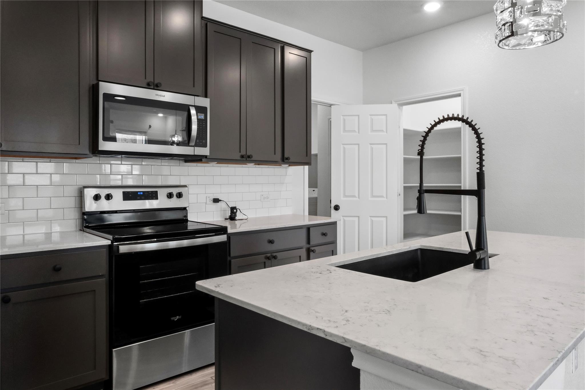 12500 Karasu Dr, Manor, TX 78653