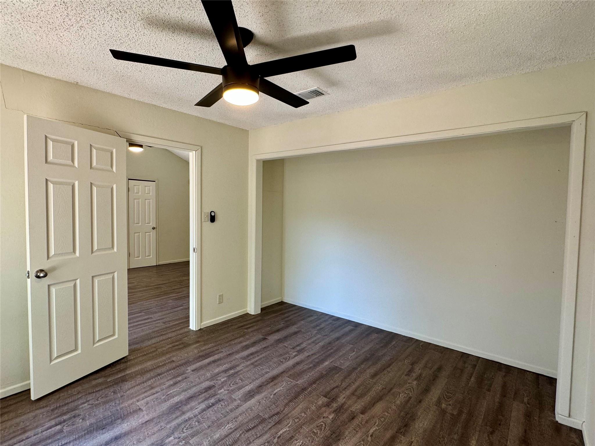 1203 Yorkshire Ln, Round Rock, TX 78664