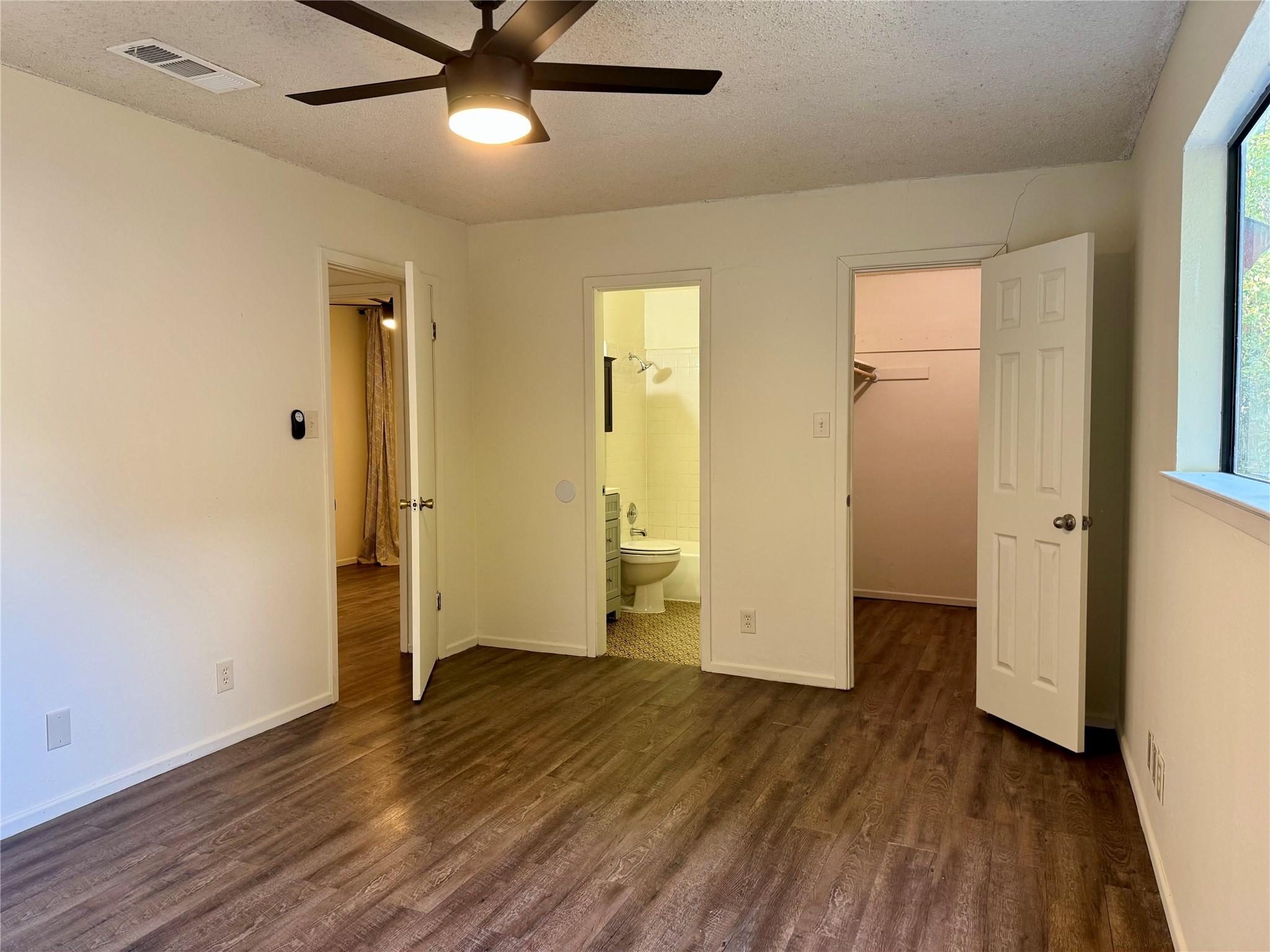 1203 Yorkshire Ln, Round Rock, TX 78664