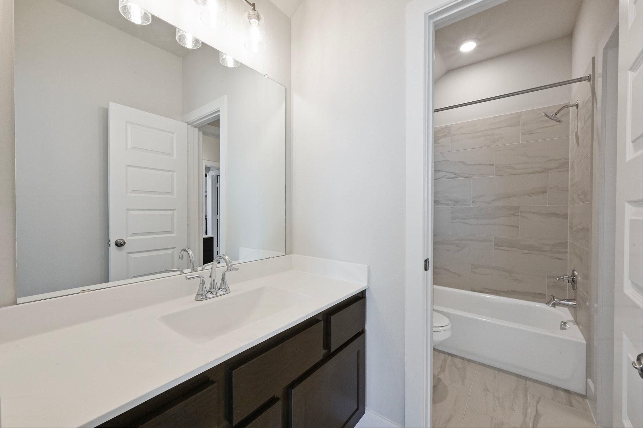 180 Montecilo Dr, Liberty Hill, TX 78642